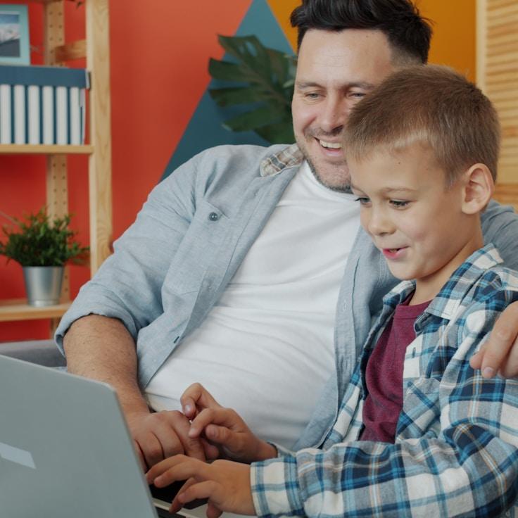 Collaborative mobile app development workflow
